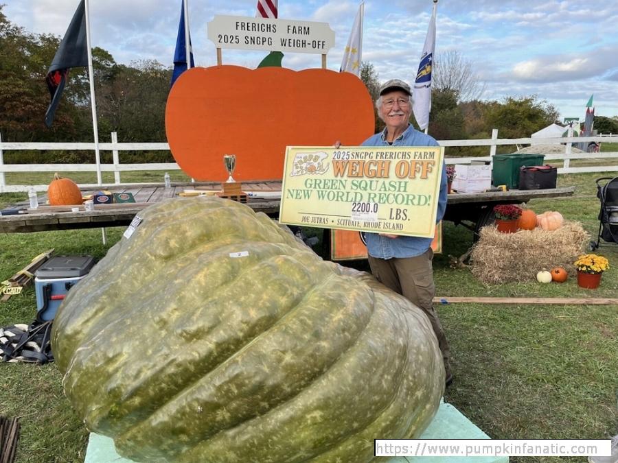 fruitImages/2200 Jutras 2025B.jpg